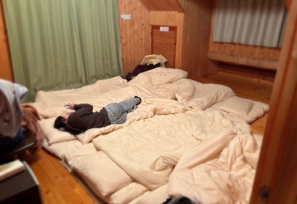 Rental Cottage Forest Breathing 코티지의 자연 채광이 드는 창가