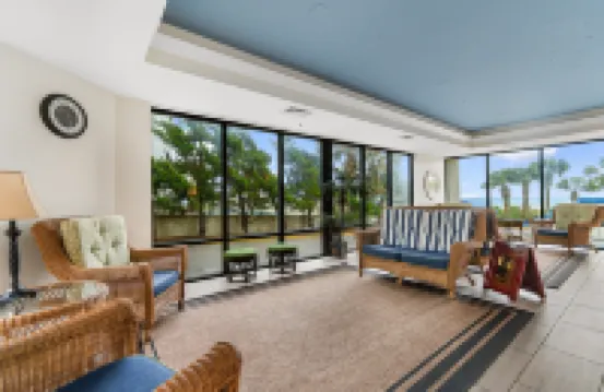 Coastal Serenity and Resort Amenities - Tranquil Retreat