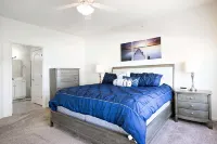 Lake View, Zero-Entry Pool and Grilling Patio - Stunning Island Retreat