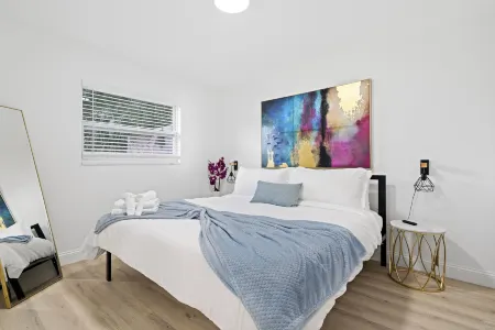 Peaceful Retreat with Nearby Attractions - Stylish Family Haven