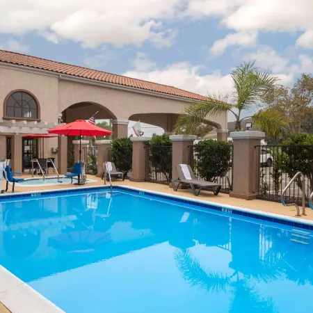 Quality Inn & Suites Camarillo-Oxnard