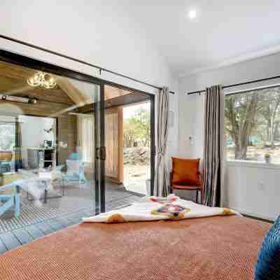 Lucky Arrow Retreat - Dripping Springs Rooms