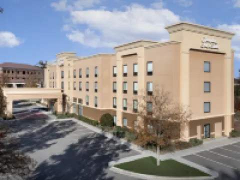 Hampton Inn & Suites Laurel Hotels in Jones County