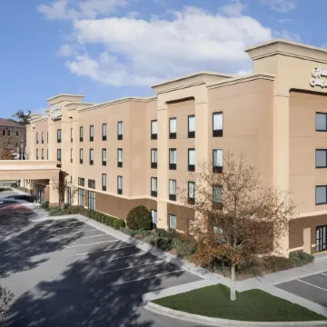 Hampton Inn & Suites Laurel