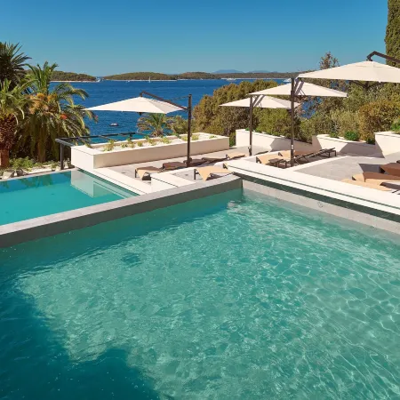 Hotel Moeesy, Blue & Green Oasis