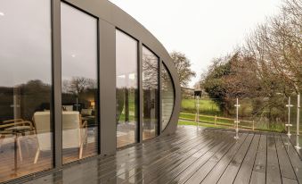 Unique 1 Bedroom Eco-Retreat in Old Chalford!