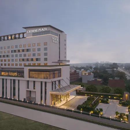 Crowne Plaza LUCKNOW by IHG