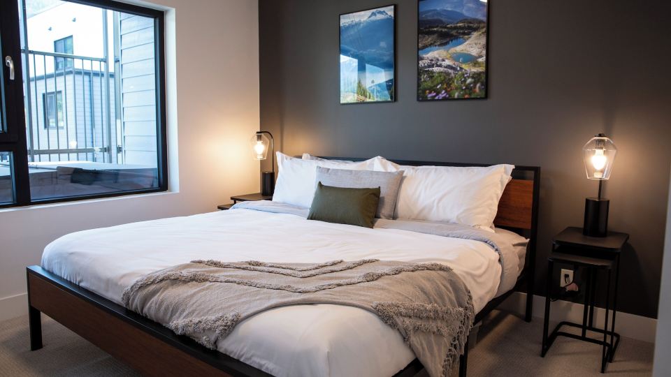 Birdies and Bears by Revelstoke Vacations