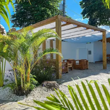 Hummingbird Hotel Cabarete
