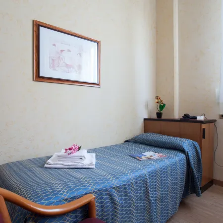 Residence Lepontina Отели рядом с достопримечательностью «Станция метро Zara»