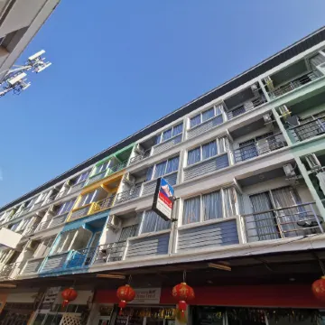 Lanting House Phuket Отели рядом с достопримечательностью «Нанай-роуд»