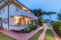 Regina Beach Villa, by the Beach in Marina di Pietrasanta