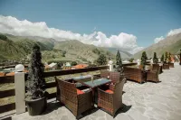 Alpine Lounge Boutique Hotel Hotels in Stepanzminda