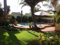 Kalahari Guest House - Pool