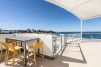 Rolling Surf Resort Sunshine Coast Hotel a Kings Beach