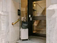 The Alexander Hotel - Old Montreal Hotels near Quebecor