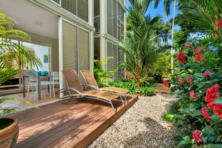 Port Douglas Apartments - Adults Only Oasis