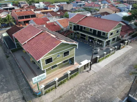 ApartPousada Residencial Dos Reis Отели в г. Итапоа