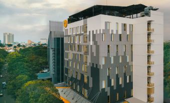 Yello Hotel Manggarai