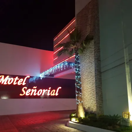 Motel Señorial Отели в г. Гваделупа