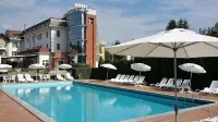 Hotel Nuova Italia Hotels in Maggiora