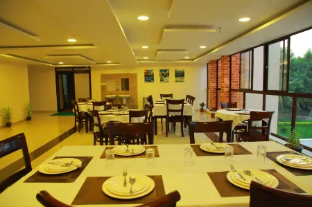 5 Falls Resort Отели рядом с достопримечательностью «Courtallam Five Falls»