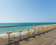 3Br Beachfront Apt w Amazing Sea View l Mamad - 3 stjerner