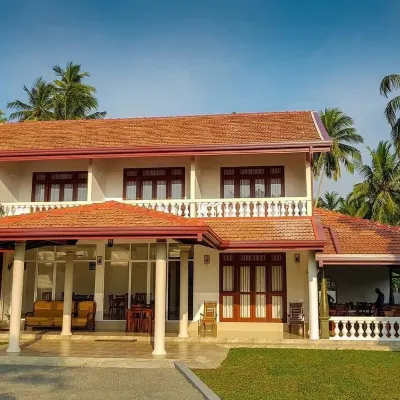 Turtle Paradise Villa Hotel dekat Pantai Ahungalla