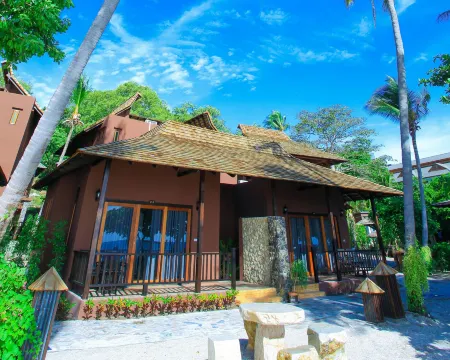 Koh Tao Beach Club Отели рядом с достопримечательностью «Shark Bay»