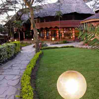 Sweet Lake Resort Hotel Exterior