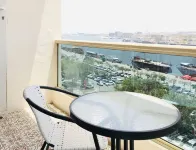 Riviera Hotel - Pemandangan Pantai