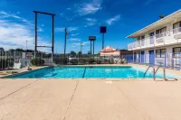Motel 6 Lumberton, NC Hotels in Lumberton