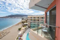 Konstantinos Palace - Mountain view