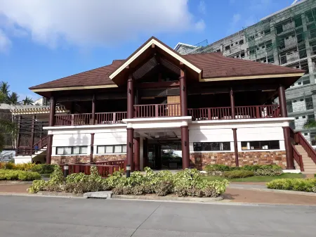 1 Bedroom Condo at One Oasis Condominuim