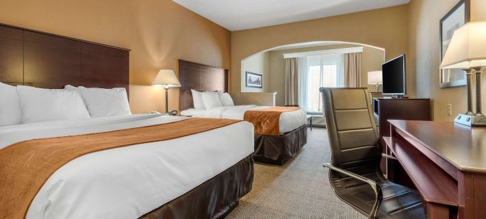 コンフォート スイーツ、ルート 66 近く スプリングフィールドのホテル