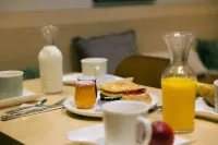 Hôtel Suzane - breakfast
