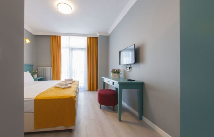 Room Room Motel
