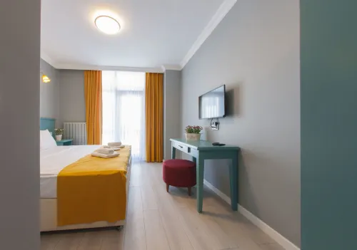 Room Room Motel