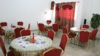 Pioneer Guest Lodge - 2-Star