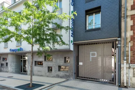 Campanile Chartres Centre - Gare - CATHÉDRALE