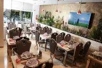 Marigold Hotel Các khách sạn ở Cite Monplaisir et Borgel