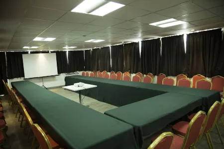 Residence Achenbach Отели в г. Абиджан