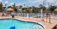 Bayview Plaza Waterfront Resort - Beach