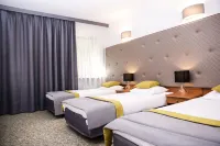 Dwór w Tomaszowicach Hotels in Gmina Wielka Wies