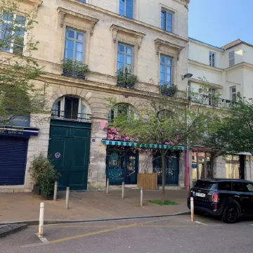 Les Carmes