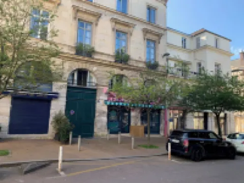 シャンブル レ カルム のホテル