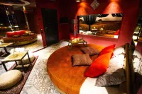 Silk Motel