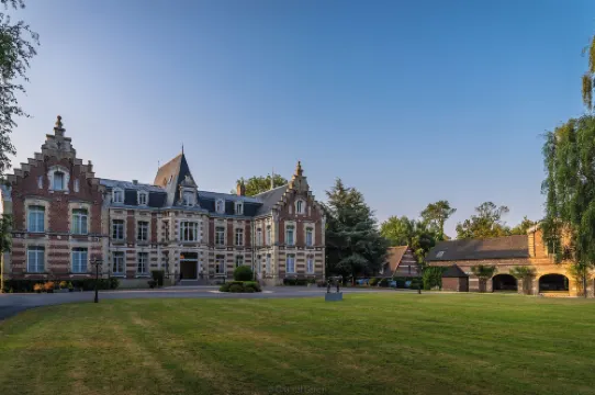 Hôtel Château Tilques Hotels in Pas-de-Calais