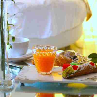 Quattro Canti Suites Dining/Meeting Rooms