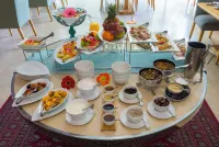 No5 Boutique Art Hotel by Mantis - breakfast